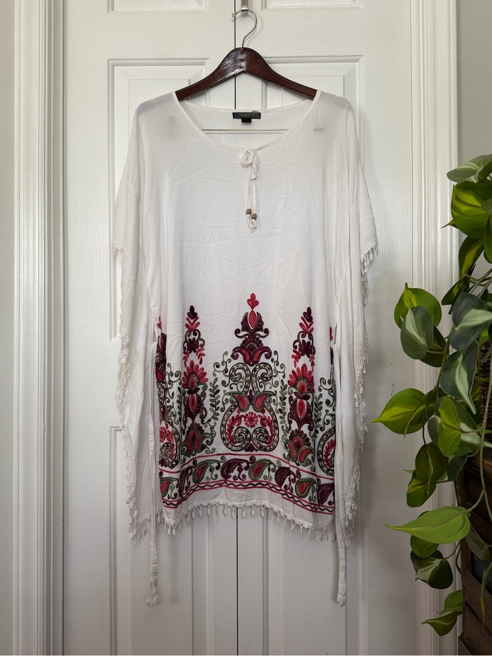 Bohemian White Embroidered Fringe Women's Top